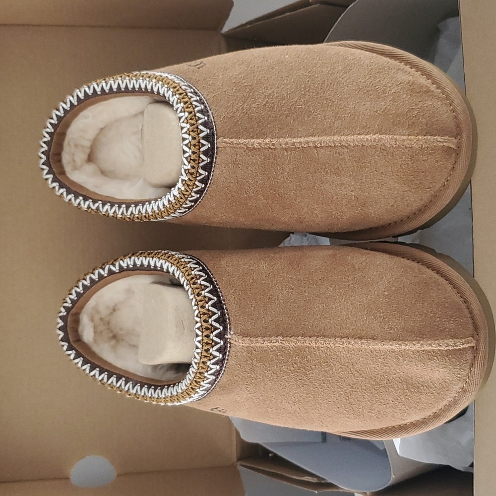 UGG TASMAN WOMENS LIMITED SIZES - Picture 3 of 8